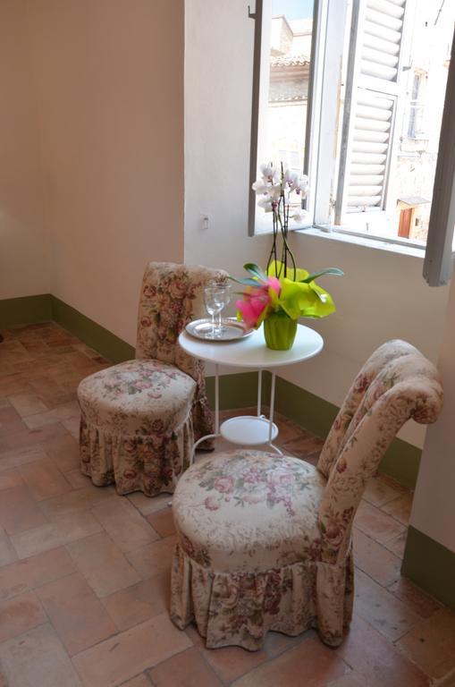 B&B Antica Biblioteca Фермо Номер фото